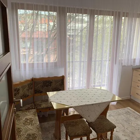 Apartment Adzem's Modern