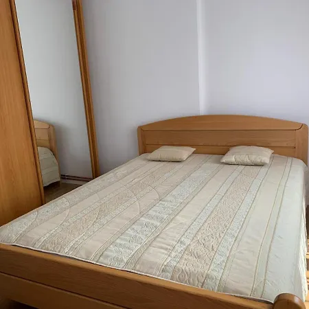 Adzem's Modern Apartment